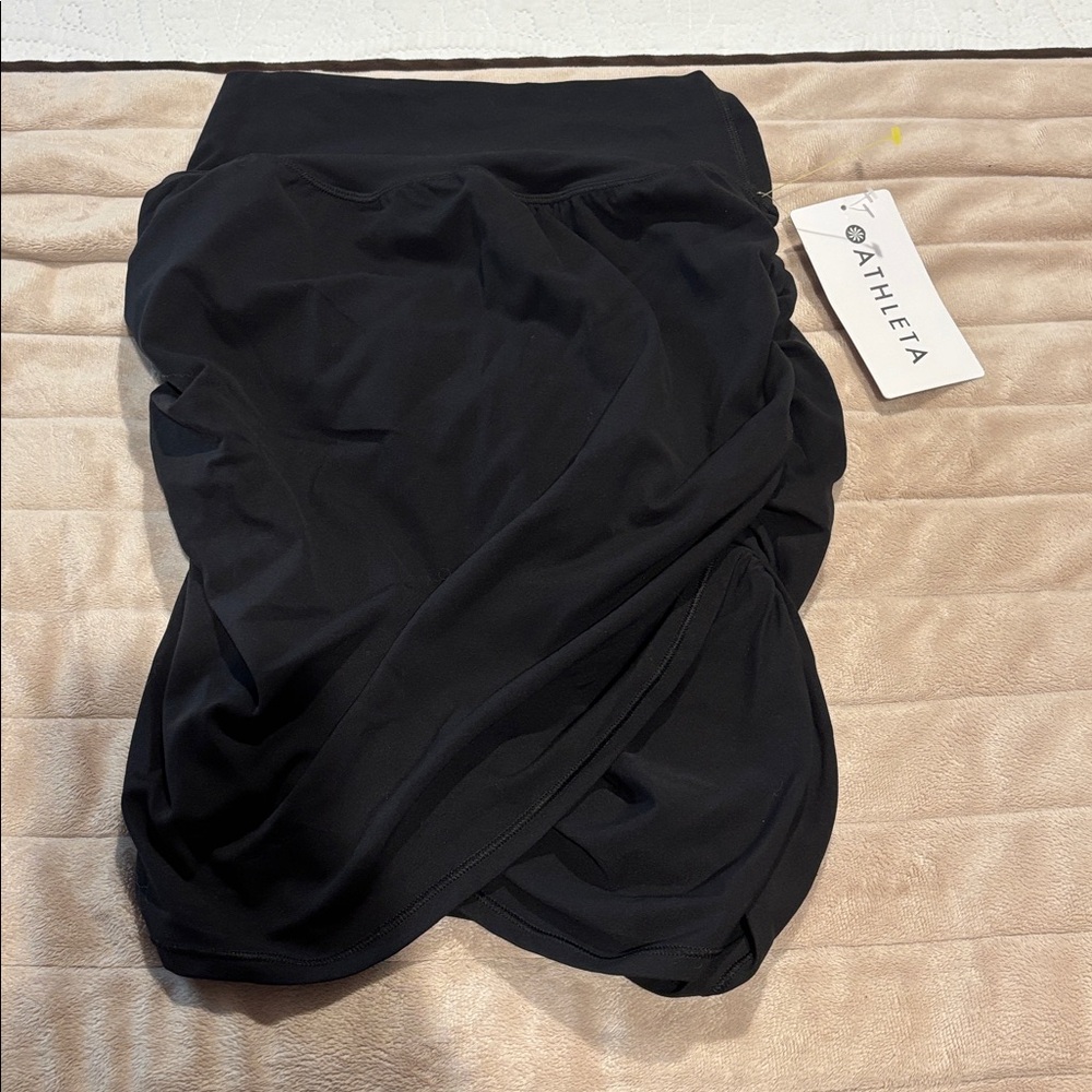 Athleta Transcend skort NWT Size small
